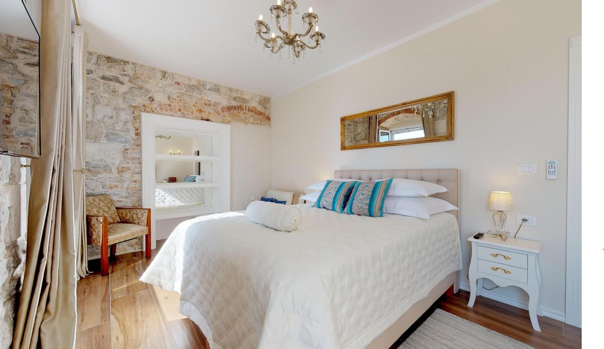 Chrysanta Apartments Сплит Екстериор снимка